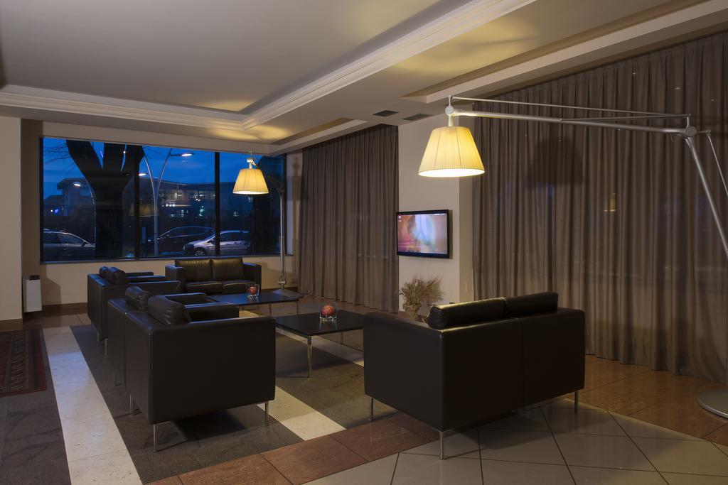 CDH Hotel Villa Ducale Parma Exterior foto