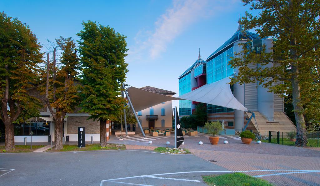 CDH Hotel Villa Ducale Parma Exterior foto